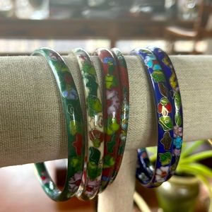 VINTAGE CLOISONNÉ BANGLES
Sold separately